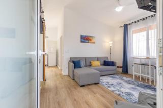 Oceanfront apartment with Terrace and Parking - 1