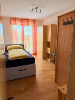 Idyllisches Ferienhaus zur Alleinnutzung nahe Bad Waltersdorf - 2