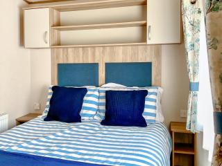 Seaside Jollys - Blue Anchor - 4