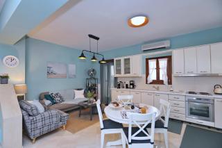 RODIANNA HOUSE - 4