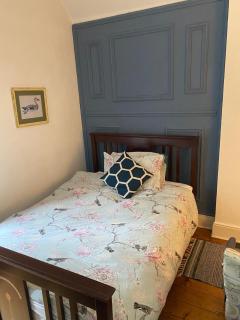 Spacious 6 Bedroom Victorian Period Villa - Derry - 9