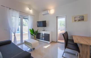Amazing Home In Vodnjan - 8