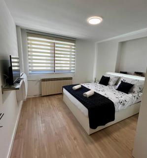 Apartman - stan na dan Four H - 1