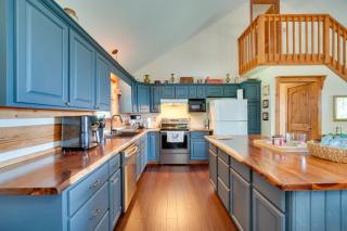 Lake and Mountain Views Rockwood Cabin on 8 Acres - Rockwood - 4