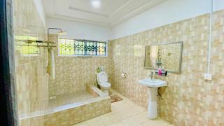 Privacy & Comfort Your Home Away From Home- 2 Bedroom House Free WiFi close to Santasi-Kumasi - Kumasi - 3