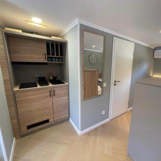 Five Studios - Premium Rooms with King Size Bed, Kitchen, AC, close to Ramstein Air Base - Ramstein-Miesenbach - 5