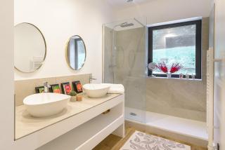 Villa Serenya Designer-Renovated Farmhouse with Panoramic Views of Lake Annecy by LLA Selections - 5