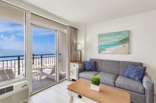 Tiki Beach by StayMareni - Oceanfront King - Myrtle Beach - 9