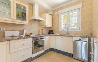 Awesome Home In Orba With Wifi - 5