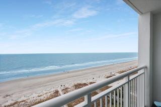 Beach Haven by StayMareni - Oceanfront 1BR - 4