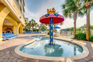 Ocean Breeze by StayMareni - King Suite - Myrtle Beach - 5