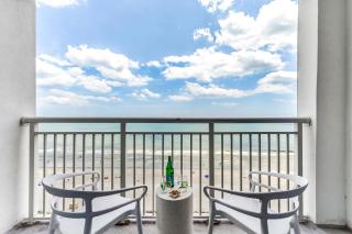 Blue Seas by StayMareni - Oceanfront King Suite - Myrtle Beach - 0