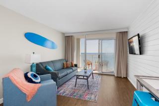 Coral Surf by StayMareni - Oceanfront King Suite - Myrtle Beach - 8