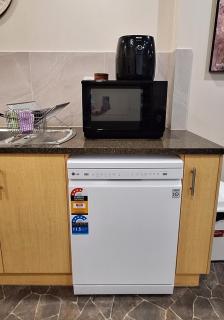 Lyndoch Retreat, 2BR with Pool, BBQ & Fire Pit - 2