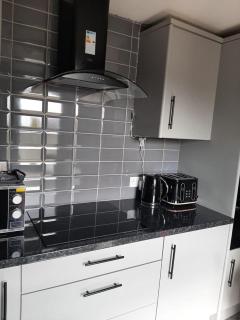 Newly renovated & furnished luxury bedroom - Kirkliston - 7