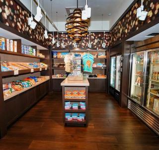 VIP access to WorldQuest Resort with no extra fees - 5