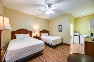 Naples Escape with Community Pool and Marina View! - 7