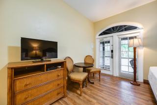 Naples Escape with Community Pool and Marina View! - 2