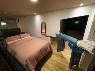 Fully Renovated Mezzanine for Digital Nomads - Cuenca - 4