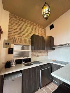 Fully Renovated Mezzanine for Digital Nomads - 7
