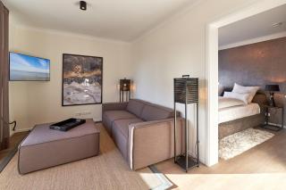 Waterside Suite - 3
