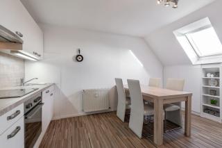 Lübecker Str 8 Whg 3 - 6