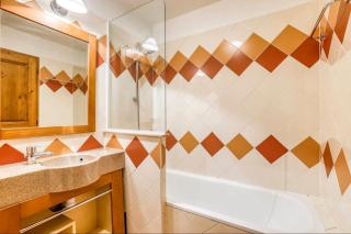 Nice Apt With Balcon In The Downtown ! - Chamonix - 1