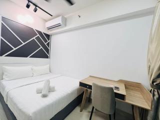 Skyline Luxury Suites at The Colony - 6