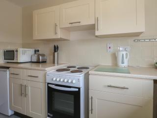 The Firelight Flat at Marine Court - Littlehampton - 7