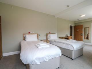 The Sandbar Suite at Marine Court - Littlehampton - 7