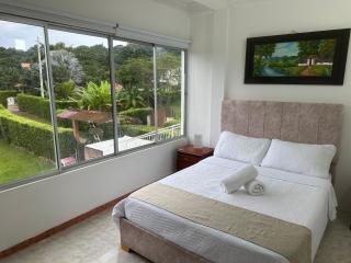 Guacamayas Resort - La Mesa - 8