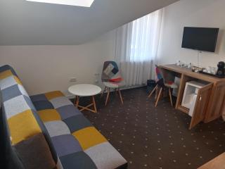 Păunașul Codrilor - 5