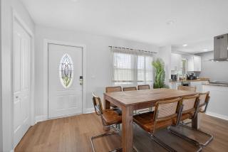 NEW Family-Friendly 4BR West Palm Oasis Heated Pool Fire Pit Grill - 2
