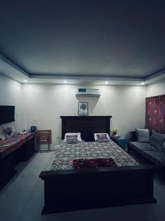 Budget Hostel Rooms - 6