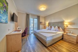 Hotel Bellevue - Tirolo - 8