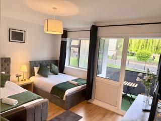 Poplar Apartment - London - 5