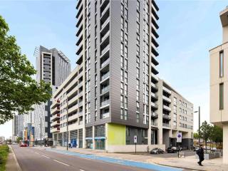 Modern OneBed 3 minutes to the station - Londra - 7