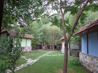 Eco Nest - 8