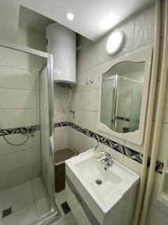 Where skyline meets style your frontrow seat city - 9