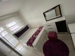 Where skyline meets style your frontrow seat city - 8