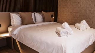 R Lapsi Guesthouse - 5