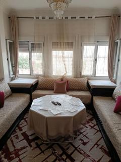 Airport Apartment - Fully Equipped & Air Conditioned, Close to Airport - - 7