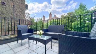 Crouch End NEW 4 Bed 3 Bath Home with Balcony and FREE Parking near Alexandra Palace , Highgate - 7