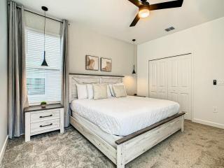 Themed 5BR Villa with Private Pool & Game Room - 6
