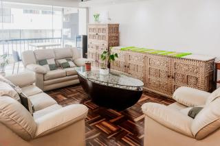 Elegant 2BR Scenic Balcony - Lima - 0