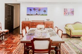 Elegant 2BR Scenic Balcony - 4