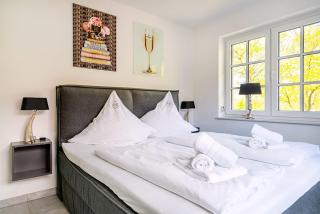 Mühlenblick 4, OG mit Balkon und Mühlenblick in zentraler Lage! - Hage - 1