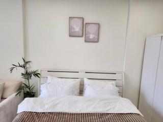 Pool view Elegant Apartment - 7