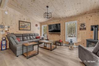 Route 66 - Family Getaway - Nature Pool Table & Spa - Valcartier Station - 0