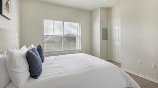 Landing at Residences at River Park West - Richmond - 1
